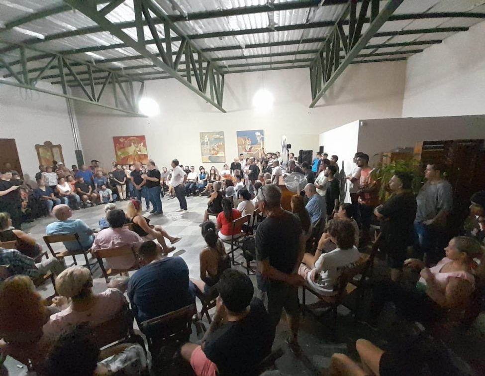 Francolini inaugura hoy una tercer sede partidaria, 'más grande y abierta a todos los vecinos de Concordia' (2)