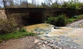 Vuelco en el Arroyo Ayuí (1)