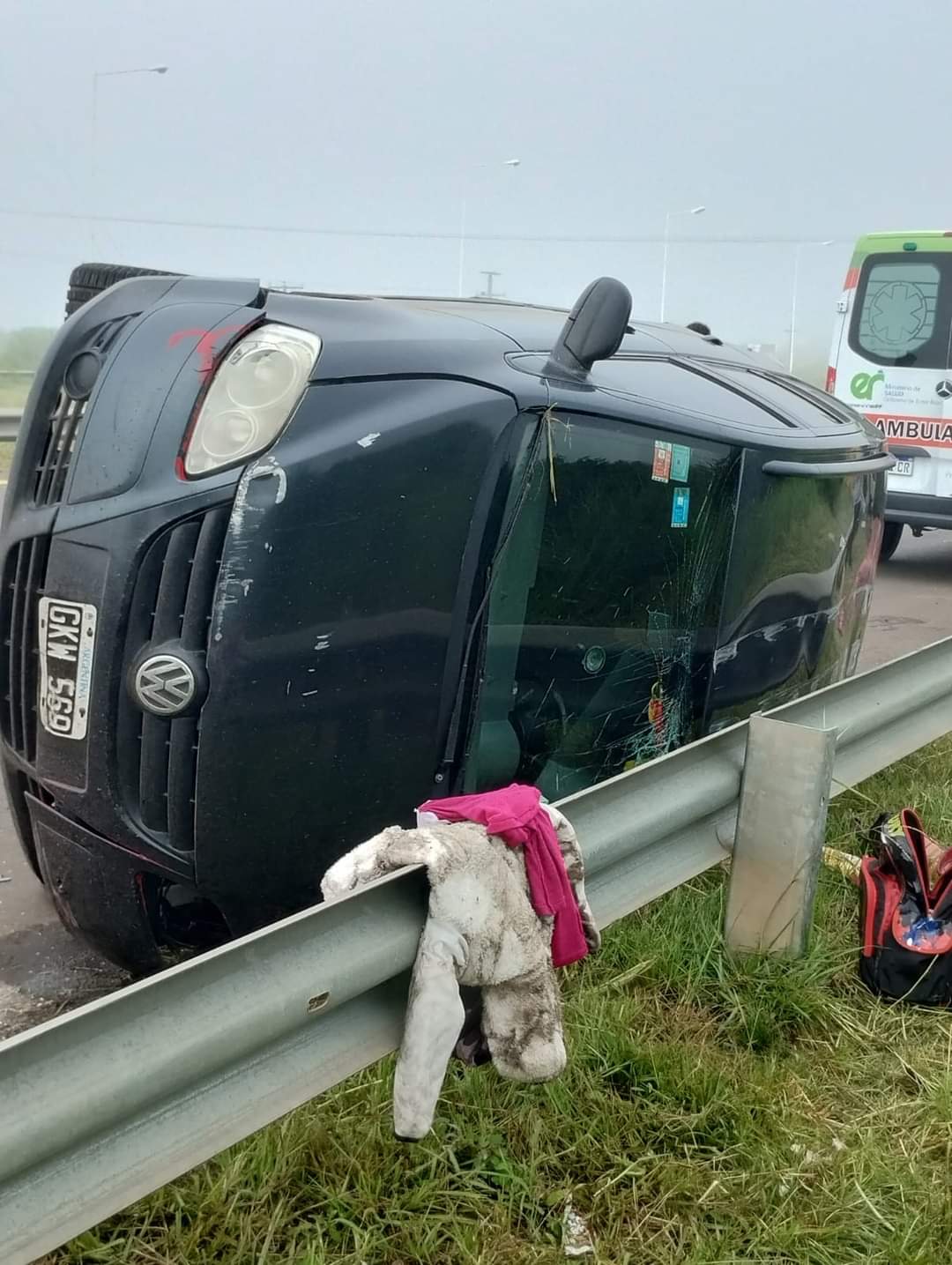 Un hombre y su hijo fueron derivados al Masvernat tras volcar en la Ruta 14 (1)