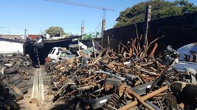 Gendarmería y la Policía incautan un arsenal de autopartes ilegales (1)